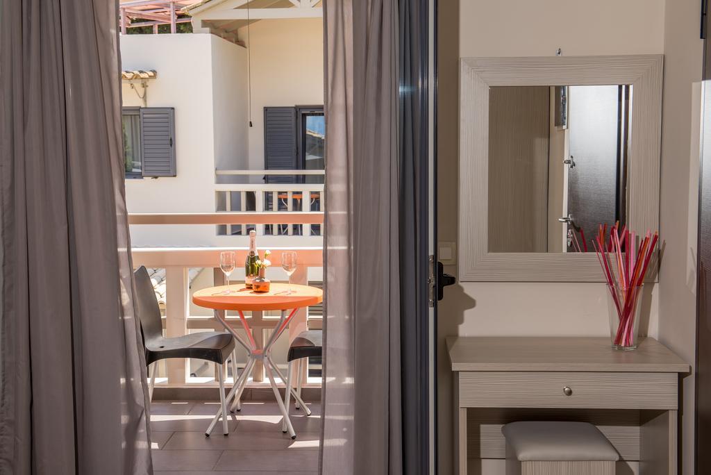 Trianon Studios Tsilivi  Bagian luar foto